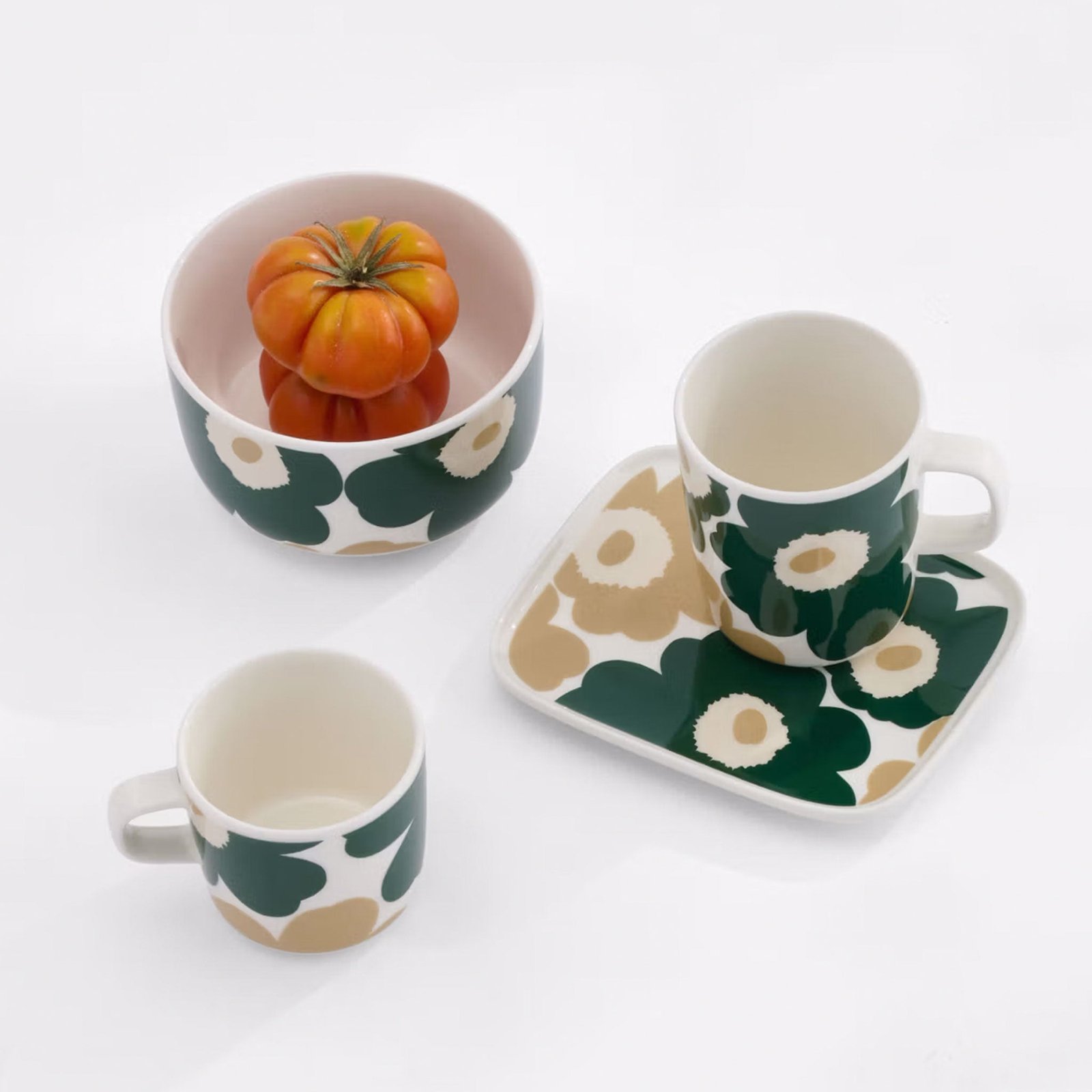 MARIMEKKO | OIVA UNIKKO COFFEE MUG 2.5DL BUNDLE X2 | WHITE + GREEN + BEIGE + SAND - Image 2