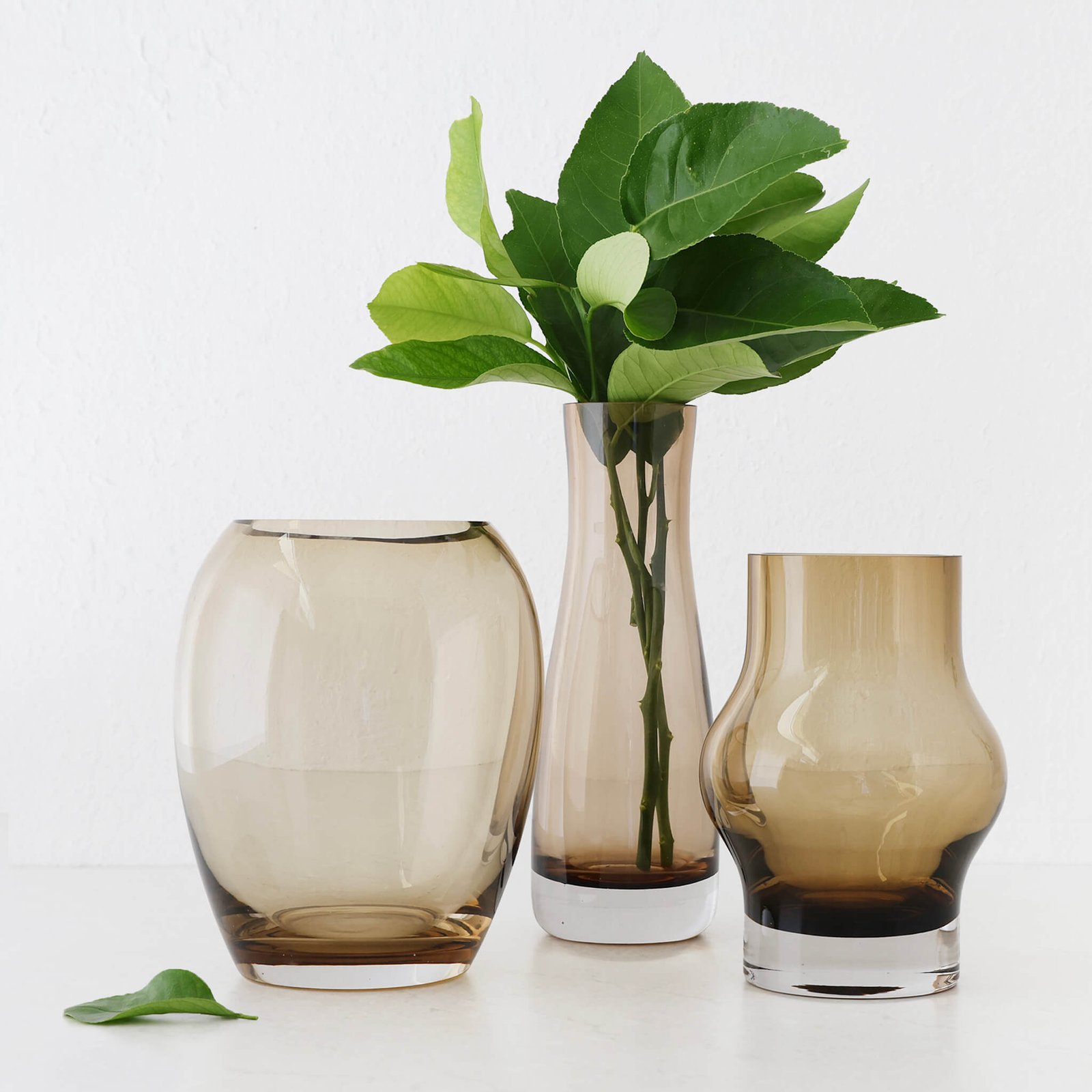 KONIN VASE | 22CM | SMOKED BRONZE GLASS - Image 4