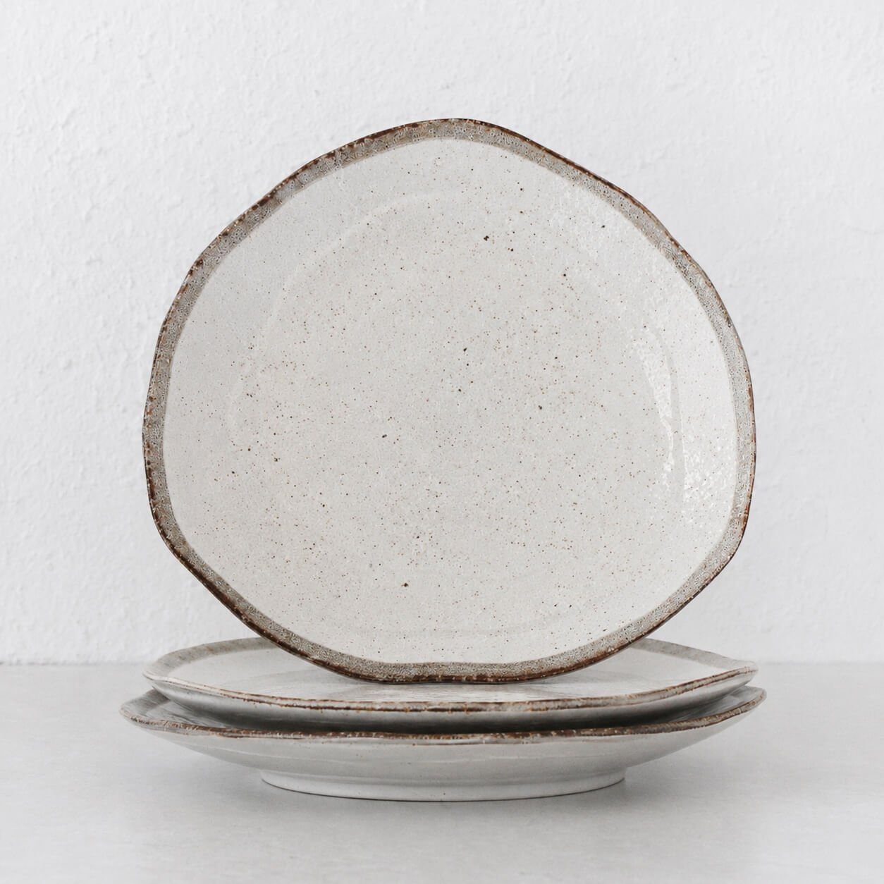 SHIROKARATSU CERAMIC LARGE TRIANGULAR PLATTER BUNDLES | NATURAL GLAZE | 27CM - Image 2